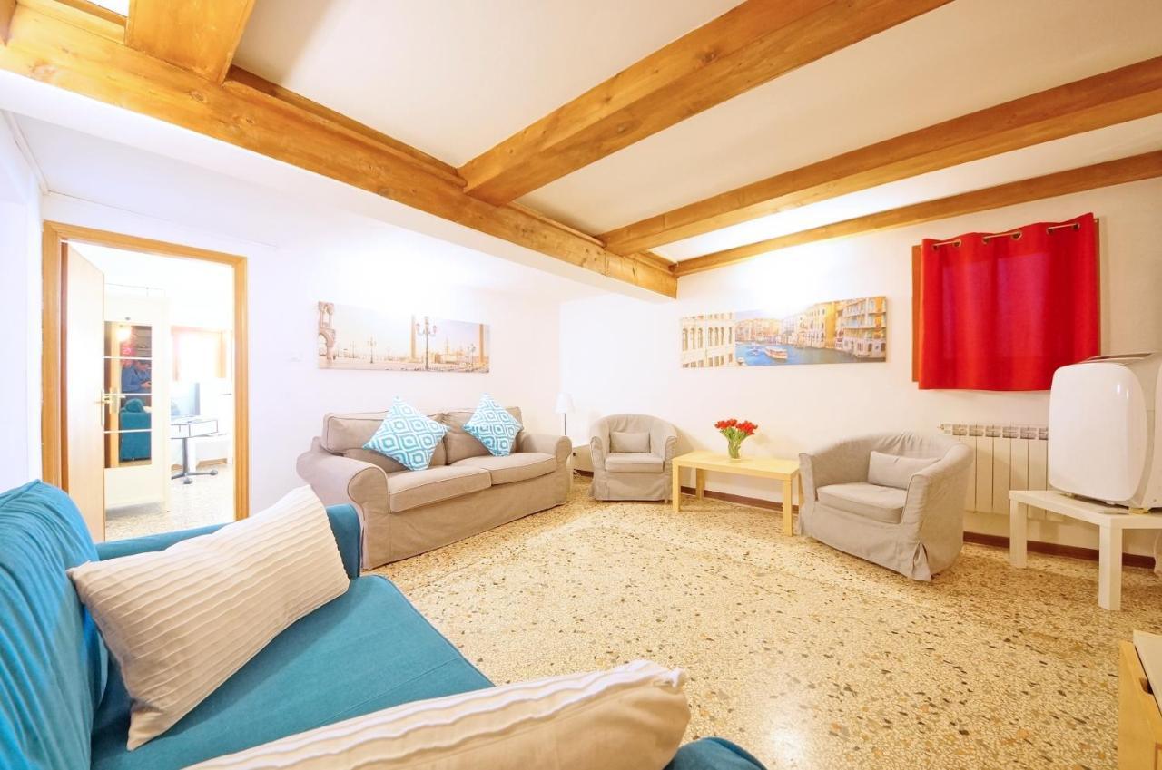 Campo San Polo Apartment Rialto Veneza Exterior foto